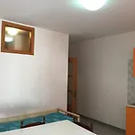 Tosk House 2 *