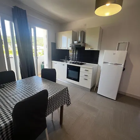 Tosk House 2 * Peschici